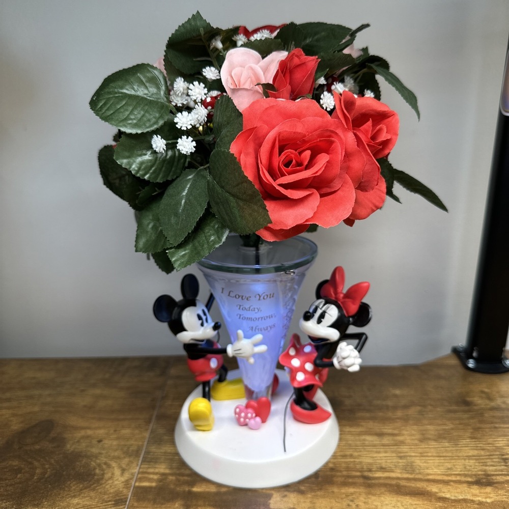 Bradford Exchange Disney Mickey and Minnie "Always in Bloom" floral lighted vase